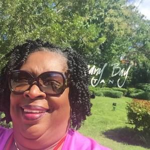 Meet your Posher, Jackie